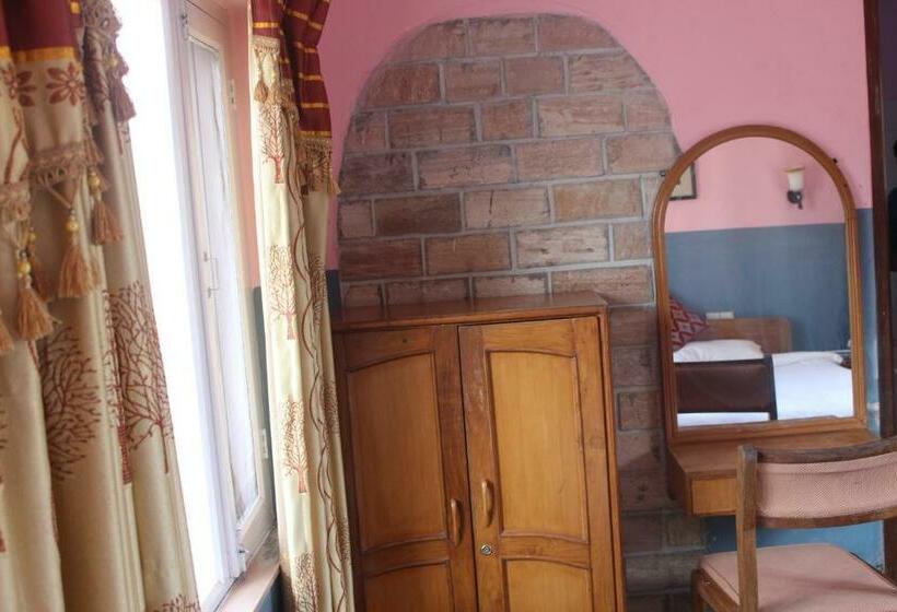 اتاق استاندارد یک نفره, Fishtail Villa