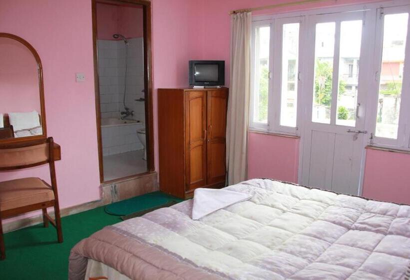 اتاق استاندارد سه نفره, Fishtail Villa