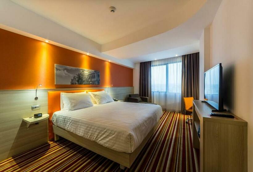 اتاق استاندارد با تخت بزرگ, Hampton By Hilton Iasi