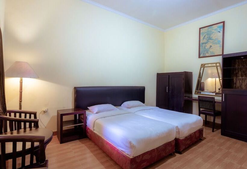 Номер Deluxe, Mahkota Plengkung By Ecommerceloka