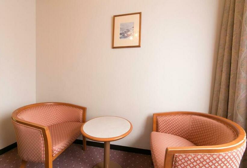 غرفة قياسية ثلاثية, Matsusaka City