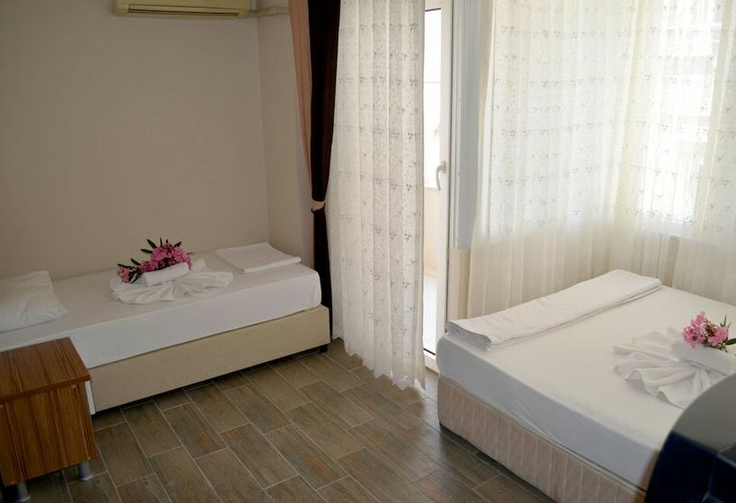 Quarto Triplo Estandar, Seda