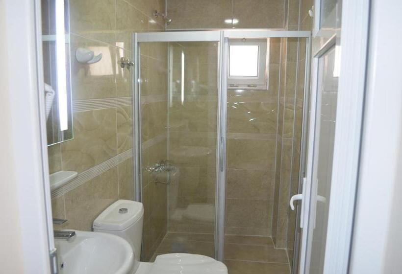 Quarto Triplo Estandar, Seda