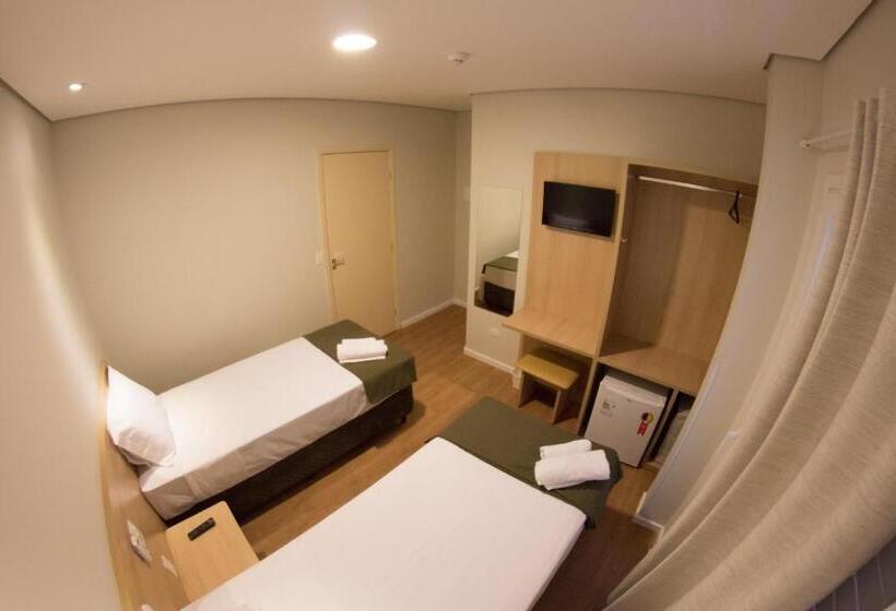 חדר סטנדרט, Toyo Inn