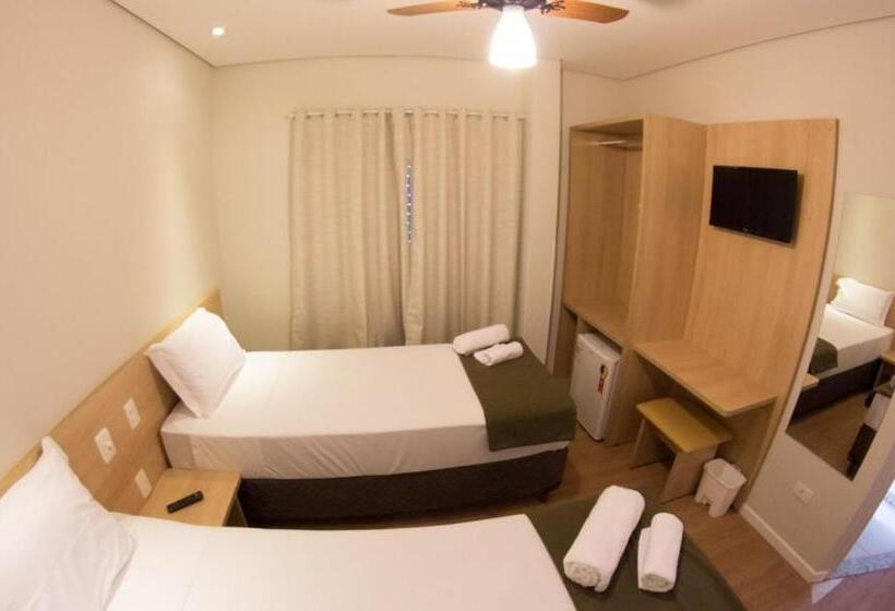 חדר סטנדרט, Toyo Inn