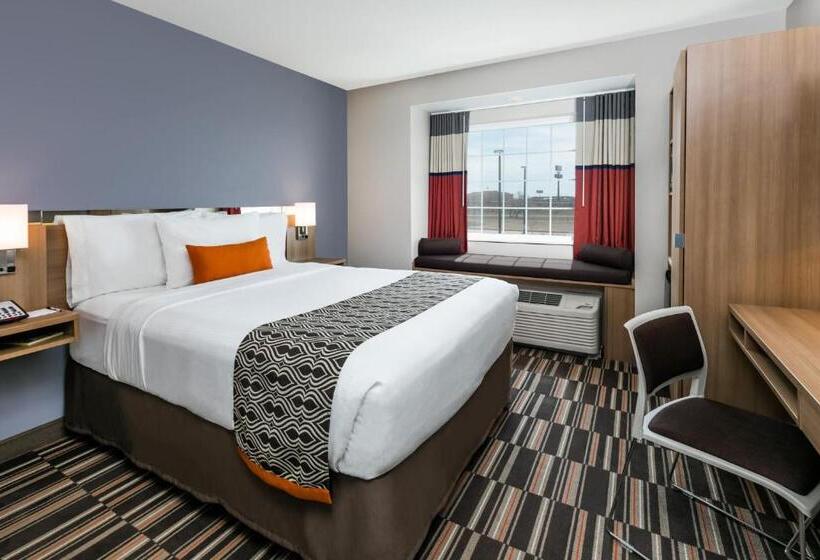 Номер Стандарт Адаптированный для Инвалидов, Microtel Inn And Suites By Wyndham Monahans