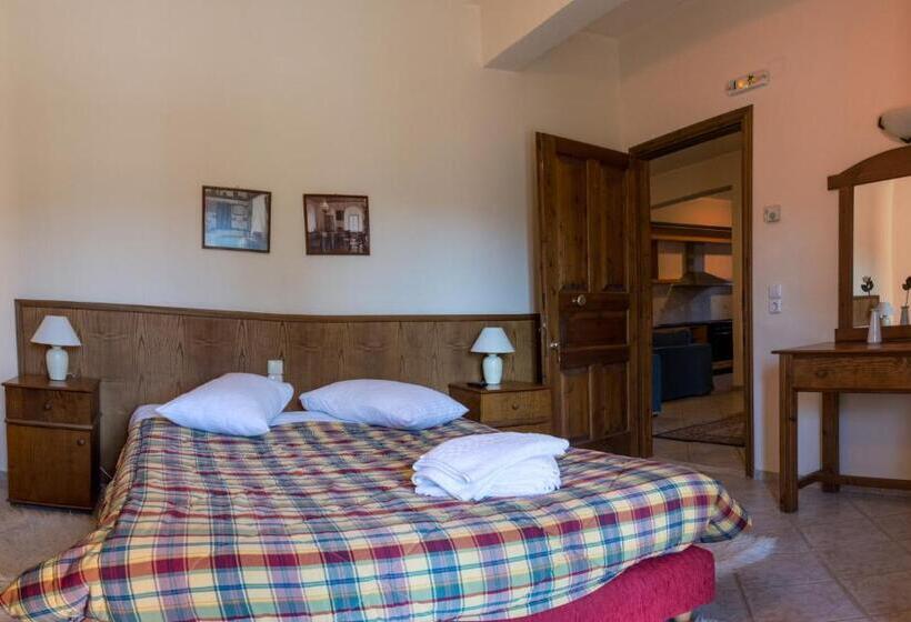 Апартаменты 3 Спальни, Mountain House