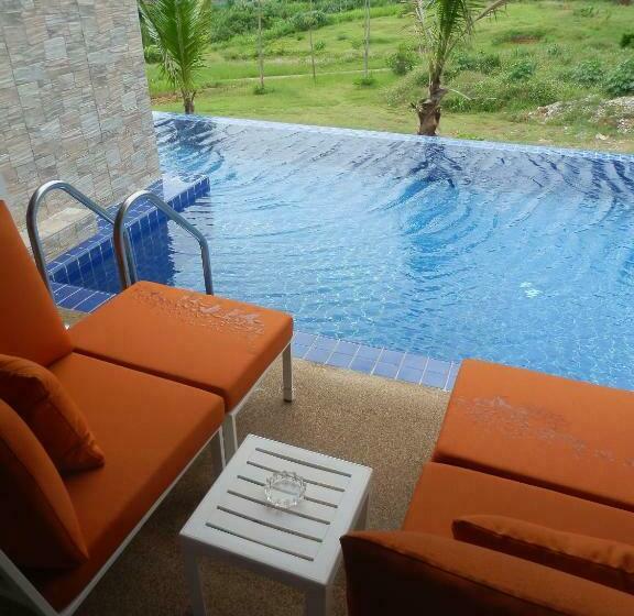 חדר דחוקס עם מיטת קינג, Sir James Resort