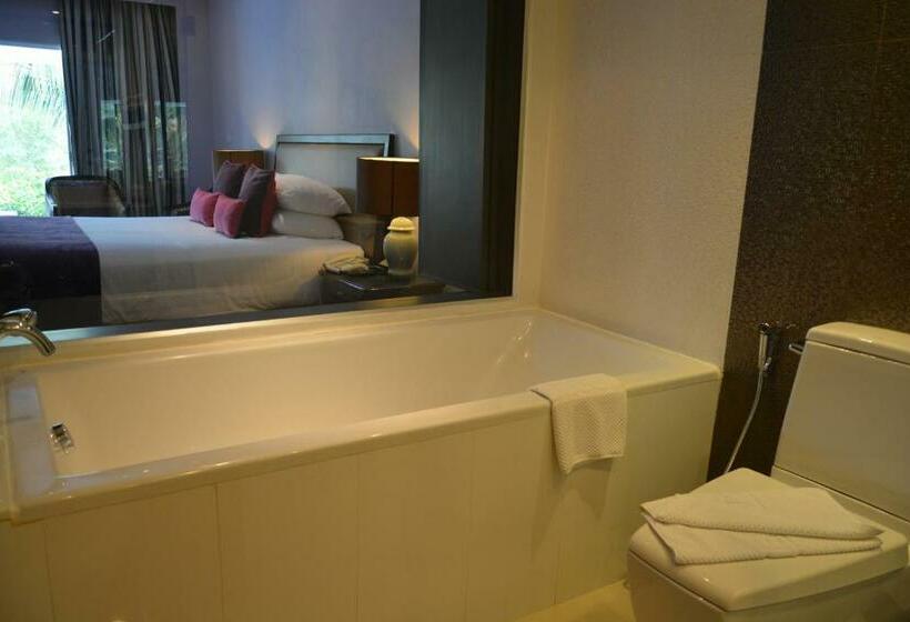 스탠다드 룸 킹사이즈 침대, Sir James Resort