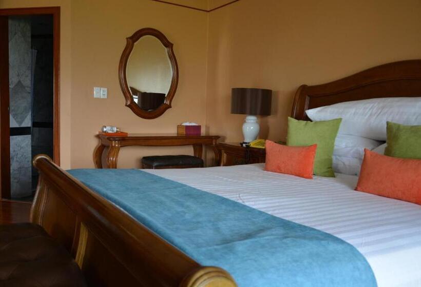 סוויטת ג'וניור מיטת קינג, Sir James Resort