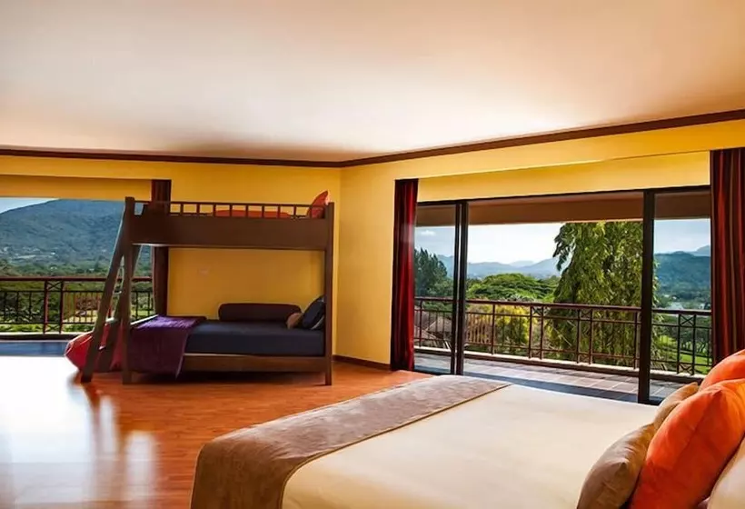Perhesviitti, Sir James Resort