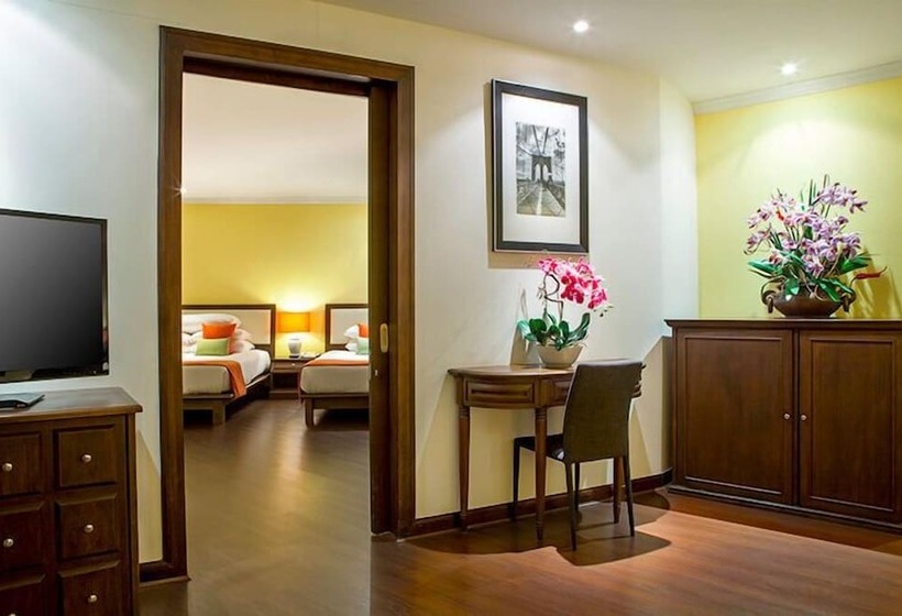 סוויטה אקזקיוטיב, Sir James Resort