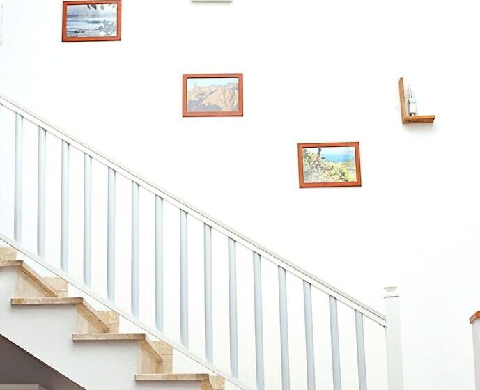 Cama em Quarto Partilhado, Hitide Hostel