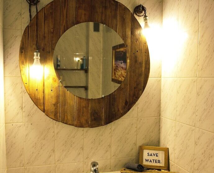 Cama em Quarto Compartilhado, Hitide Hostel