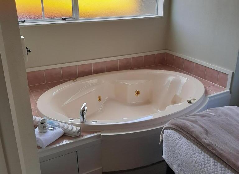 Студио Стандарт с Видом, Cottage Mews Motel