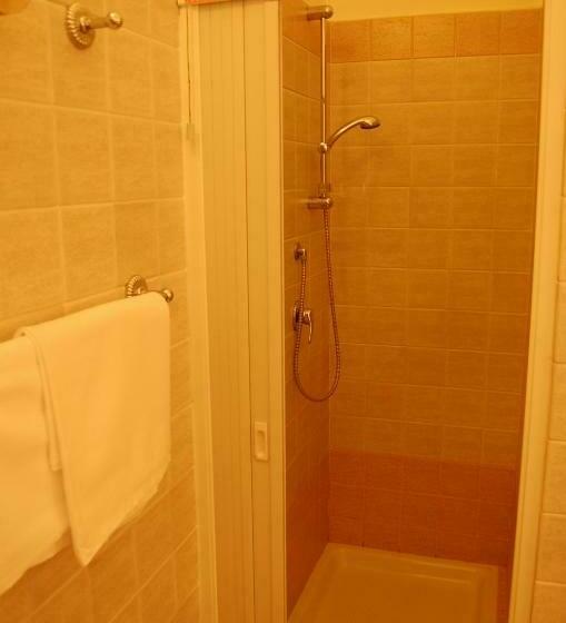 Pokój Czteroosobowy Standard, Belvedere