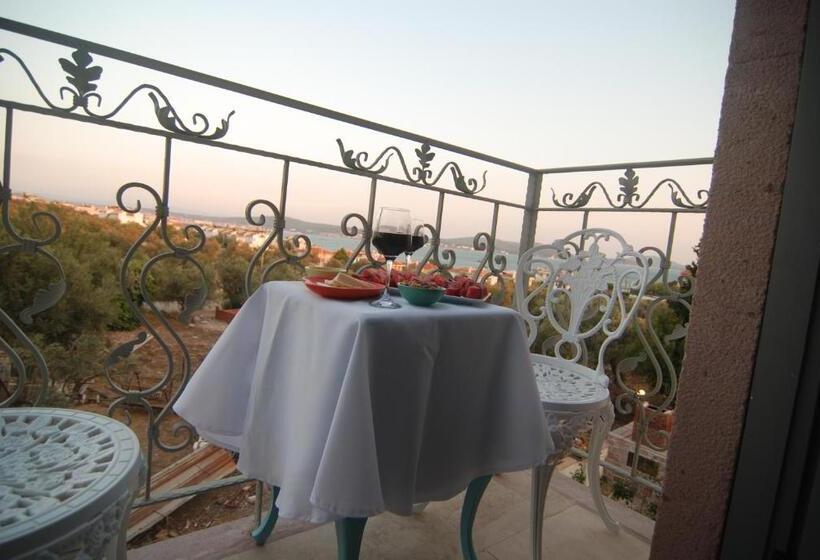 Pokój Deluxe Widok Morze, Cunda Fora