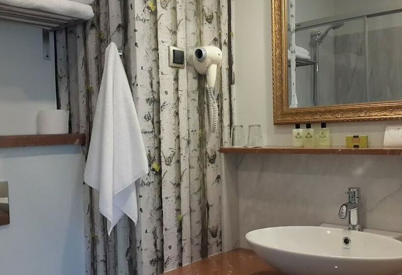 اتاق استاندارد با چشم‌انداز باغ, Cunda Labris