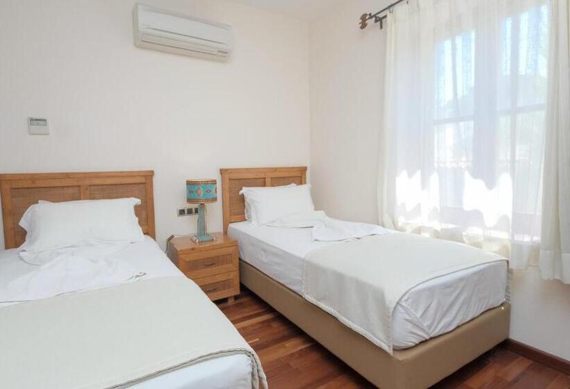 سوییت خانوادگی, Cunda Labris