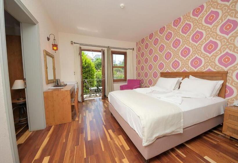 سوییت خانوادگی, Cunda Labris