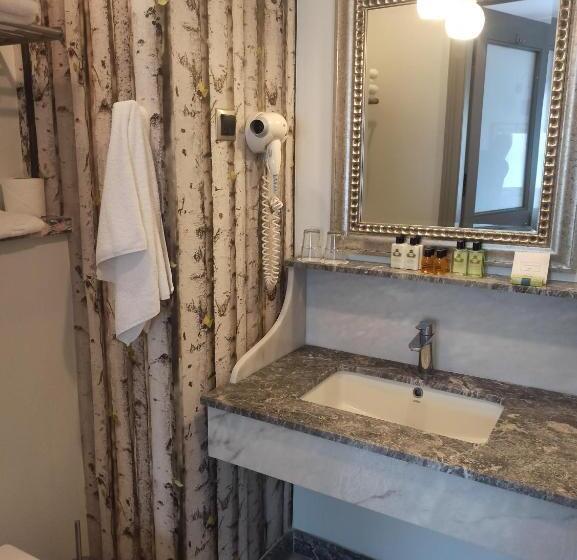 سوییت خانوادگی, Cunda Labris