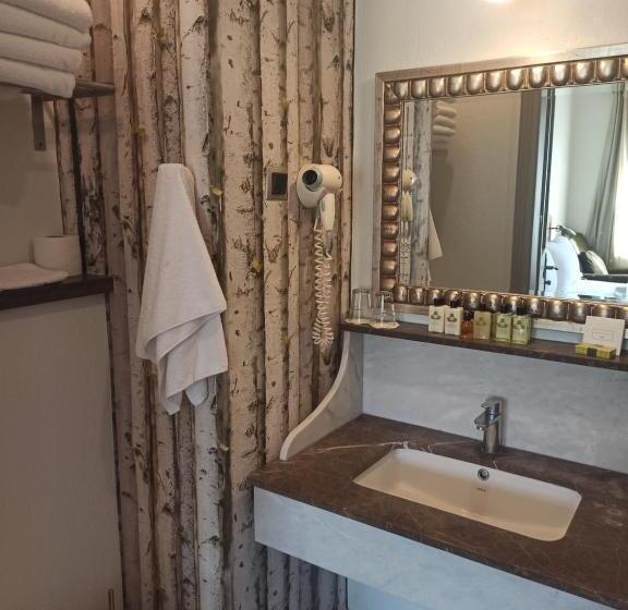 سوییت خانوادگی, Cunda Labris