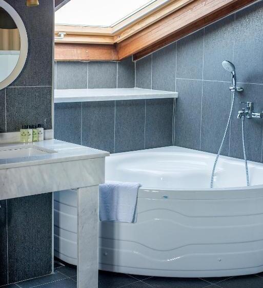 سوییت دوبلکس, Cunda Labris