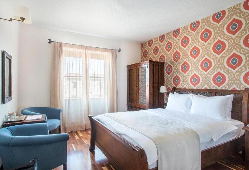 اتاق استاندارد با بالکن و چشم‌انداز دریا, Cunda Labris