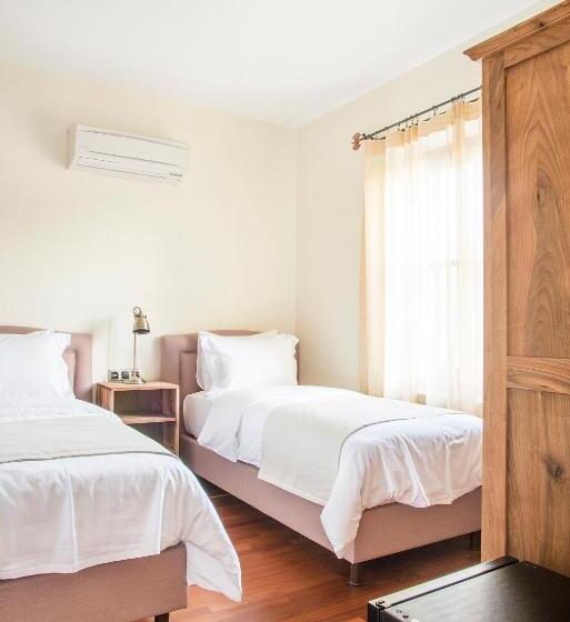 سوییت خانوادگی, Cunda Labris