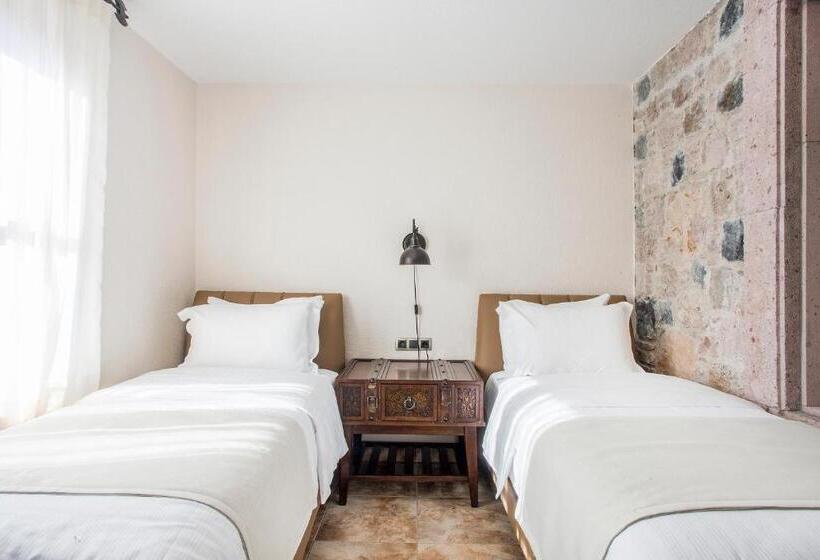 سوییت خانوادگی, Cunda Labris