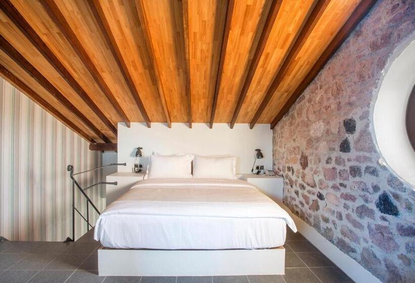 سوییت دوبلکس, Cunda Labris