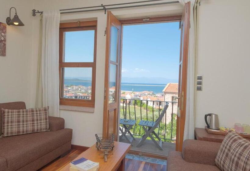 سوییت دوبلکس, Cunda Labris