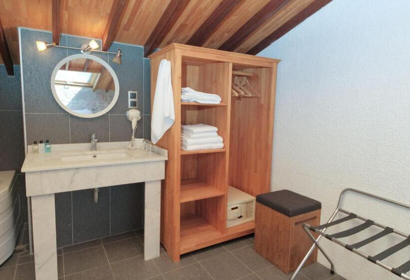 سوییت دوبلکس, Cunda Labris