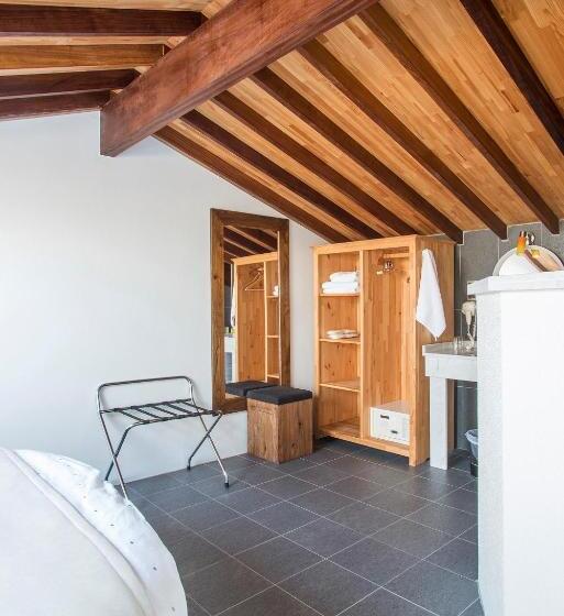 سوییت دوبلکس, Cunda Labris