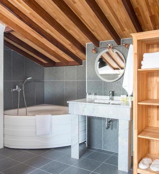 سوییت دوبلکس, Cunda Labris