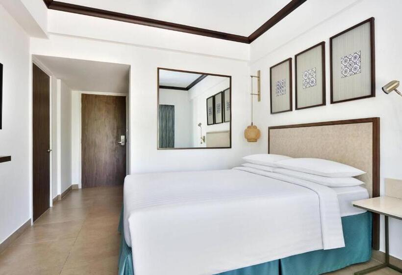 스탠다드 룸 퀸사이즈 침대, Fairfield By Marriott Goa Anjuna