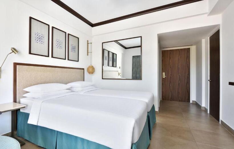 스탠다드 룸 퀸사이즈 침대, Fairfield By Marriott Goa Anjuna