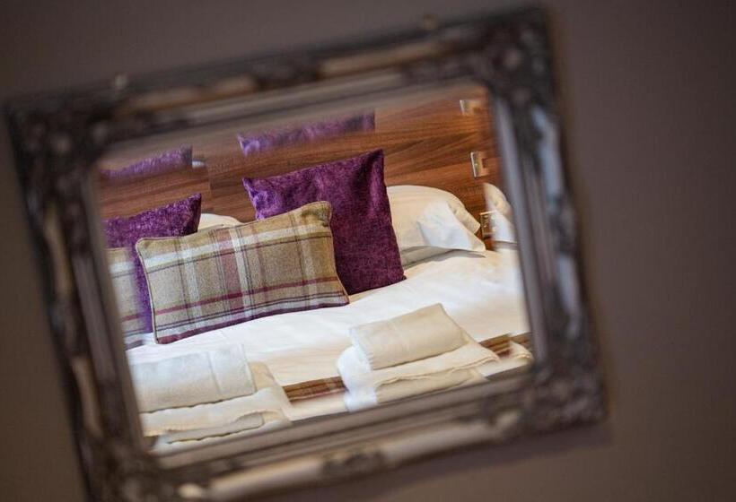 غرفة ديلوكس, Foundry 34