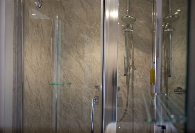 غرفة قياسية, Foundry 34