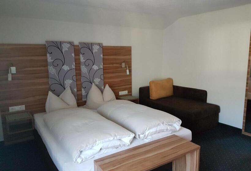 베이직 3인 룸, Gasthof Pension Alpenblick