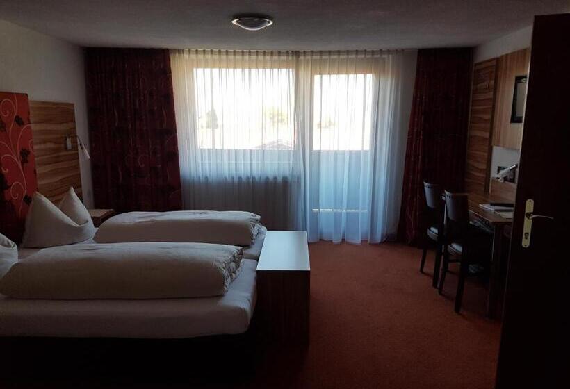 베이직 3인 룸, Gasthof Pension Alpenblick