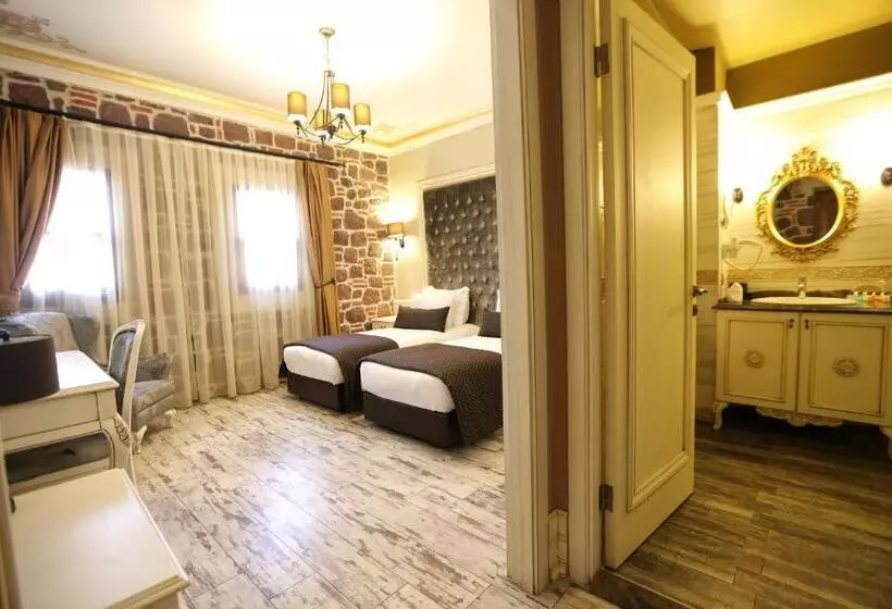 اتاق سوپریور سه تخته, L Agora Old Town Hotel & Bazaar