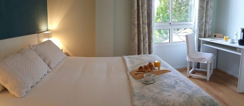 スタンダードルーム, Les Secrets Château Pey La Tour   Logis Hôtels & Restaurant