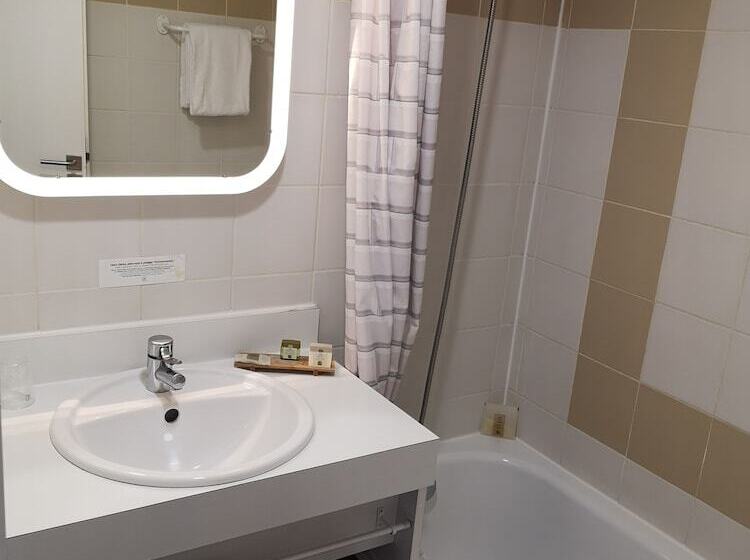 スタンダードルーム, Les Secrets Château Pey La Tour   Logis Hôtels & Restaurant