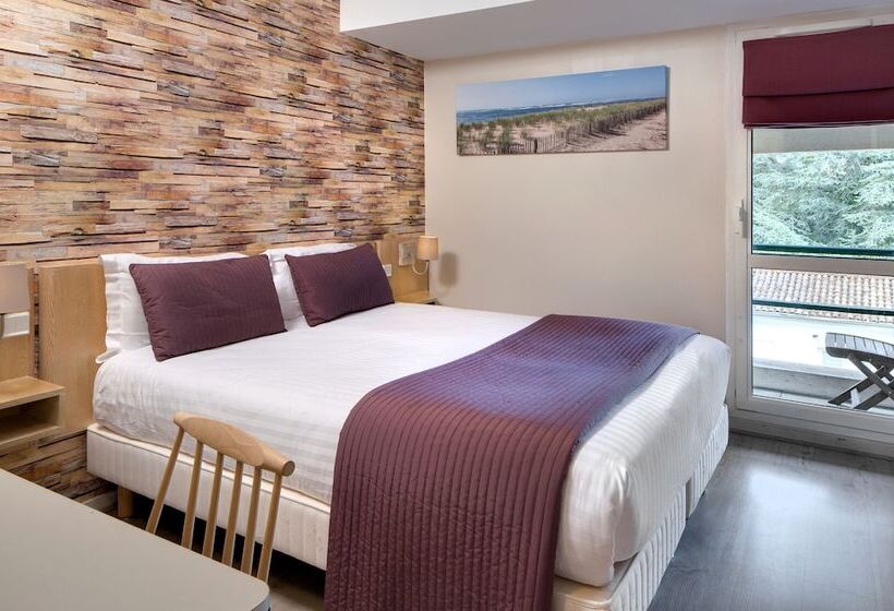 スタンダードルーム, Les Secrets Château Pey La Tour   Logis Hôtels & Restaurant