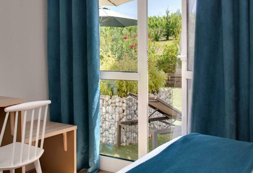 コンフォートルーム, Les Secrets Château Pey La Tour   Logis Hôtels & Restaurant