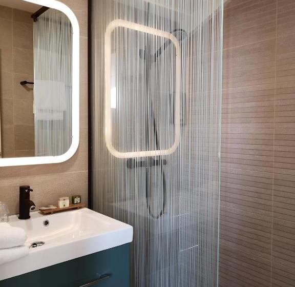 スーペリアールーム, Les Secrets Château Pey La Tour   Logis Hôtels & Restaurant