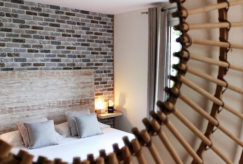 スタンダードルーム, Les Secrets Château Pey La Tour   Logis Hôtels & Restaurant