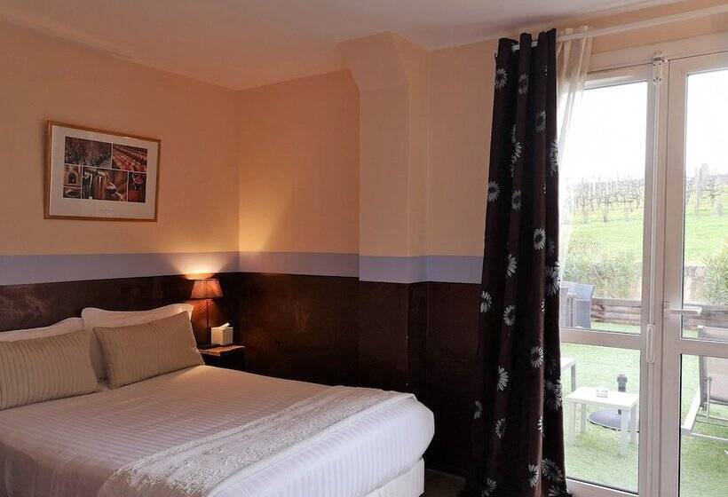 ガーデンビュースタンダードルーム, Les Secrets Château Pey La Tour   Logis Hôtels & Restaurant