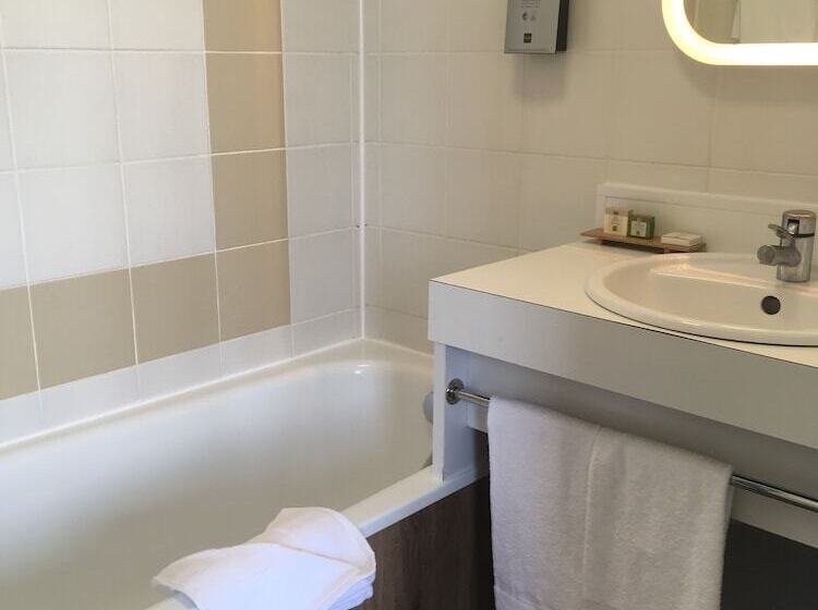 スーペリアールーム, Les Secrets Château Pey La Tour   Logis Hôtels & Restaurant